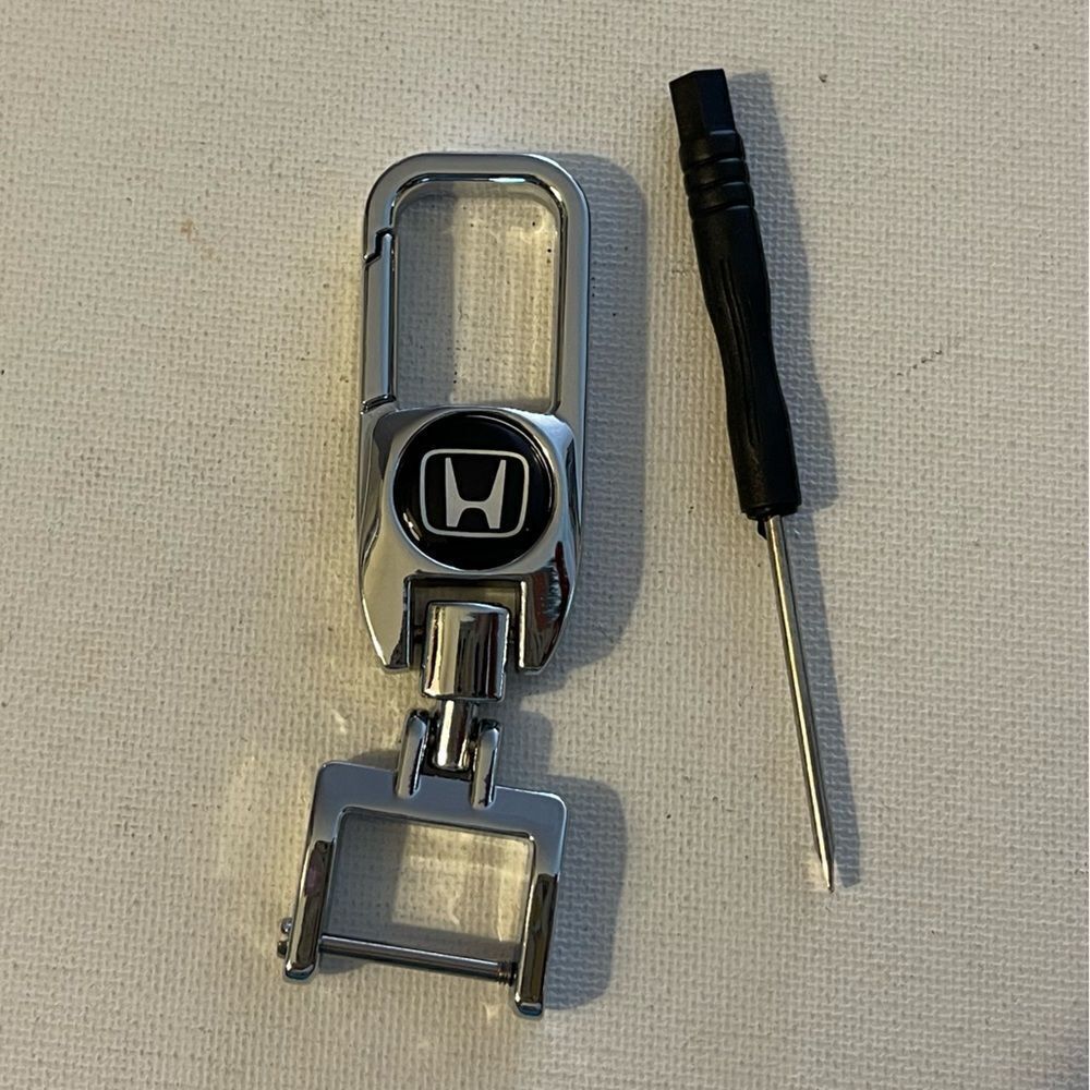 Honda Key Fob Keychain in Silver Metal NWT